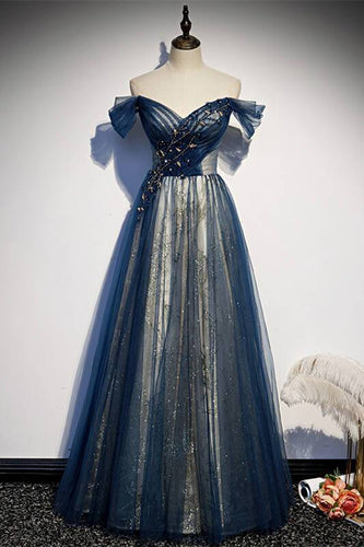 Schulterfreies formelles Kleid aus marineblauem Tüll