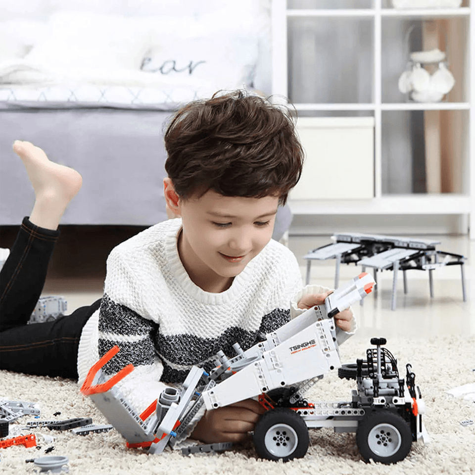ONEBOT White Mine Truck Car 500+ Pcs Mechanical Transmission Control and Tipping Bucket Lifting System Technical Building Blocks Model Toy for Kids Gift