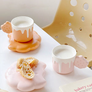 Taza y platillo de cerámica para galletas