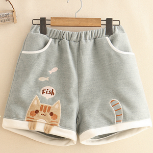 Shorts mit Katzenfisch-Stickerei