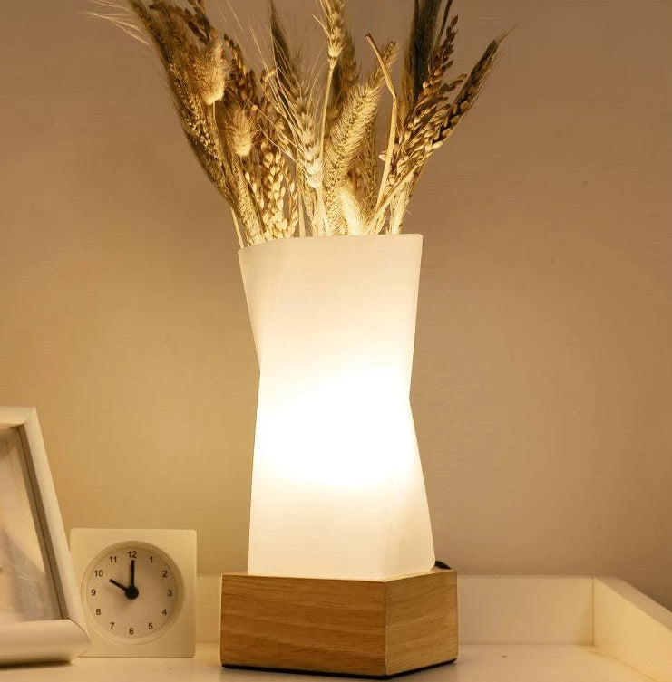 Lull - Modern Twist Desk Lamp